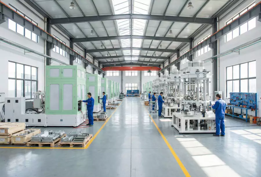How to Plan Utilities for an ISBM Production Line bottle application