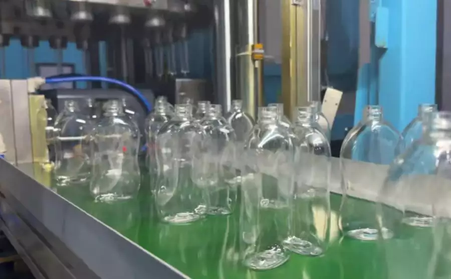 HGY650-V4 One Step Injection Stretch Blow Molding Machine